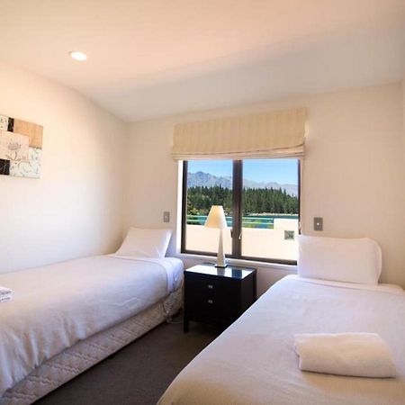 Lakefront Luxury Penthouse Central Queenstown Dış mekan fotoğraf