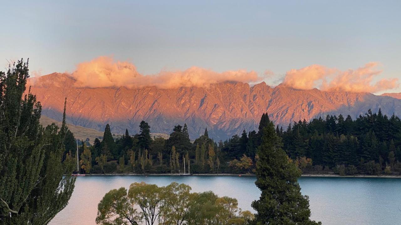 Lakefront Luxury Penthouse Central Queenstown Dış mekan fotoğraf