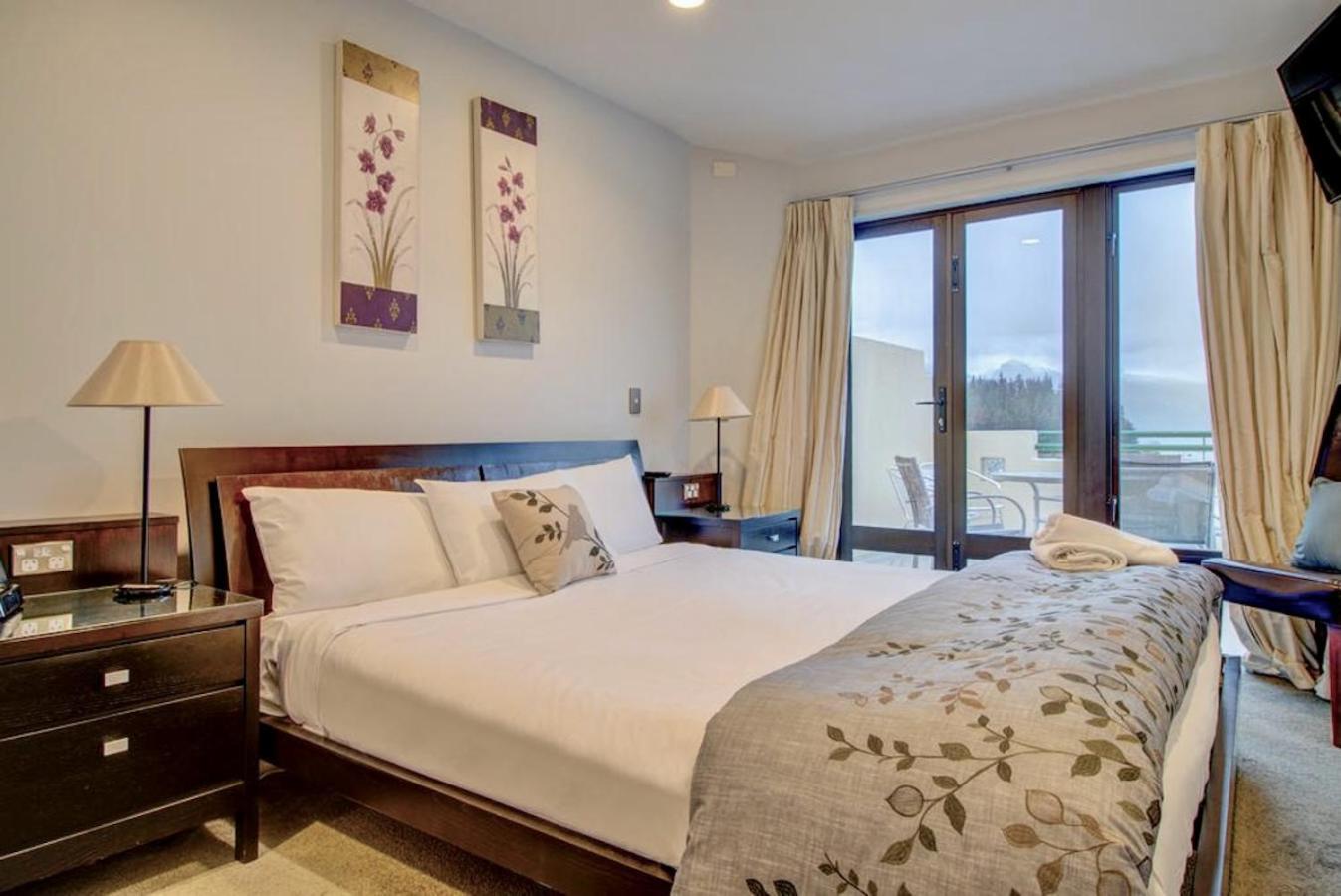 Lakefront Luxury Penthouse Central Queenstown Dış mekan fotoğraf