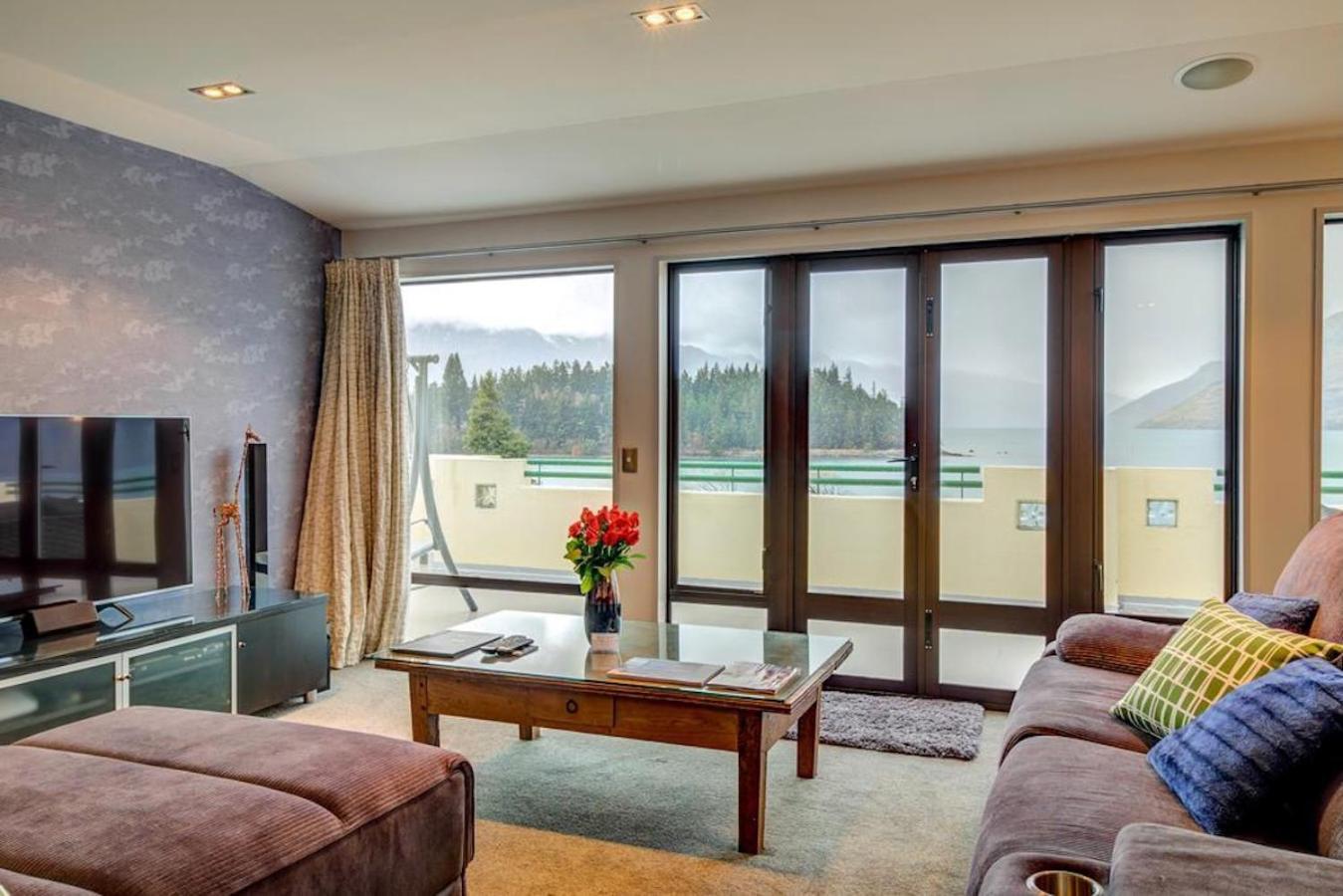 Lakefront Luxury Penthouse Central Queenstown Dış mekan fotoğraf